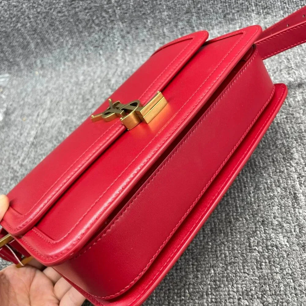 100% Authentic Yves Saint Laurent Leather Shoulder Bag - Picture 5 of 16